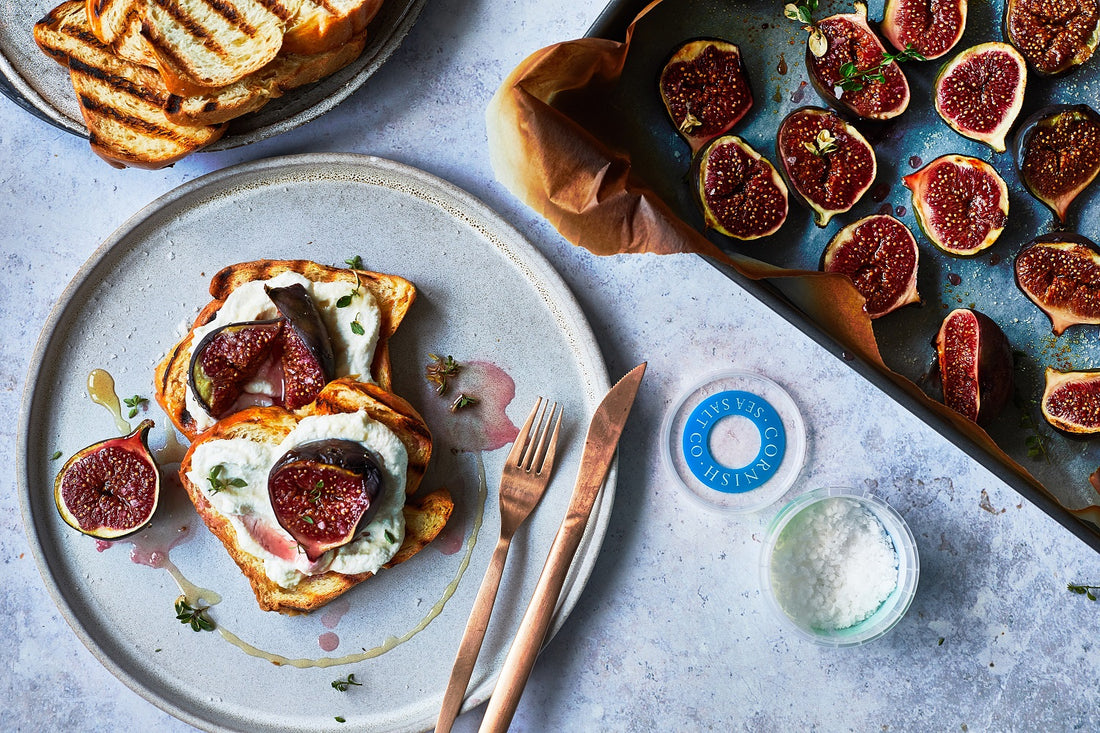 Grilled figs on toasted brioche with ricotta, thyme and honey